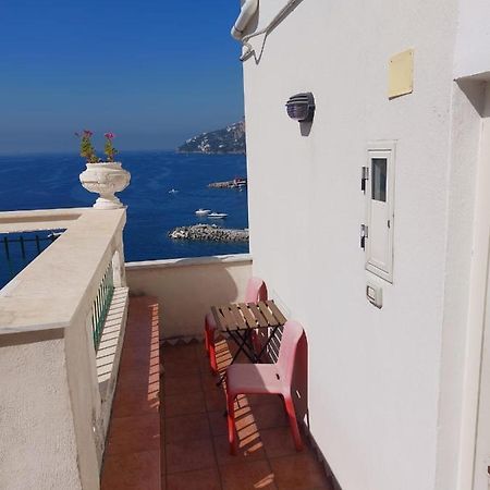 La Stanza Sul Porto Di Amalfi Camera Piccina Piccina Con Bagno Privato E Terrazzino Vista Mare Exteriör bild