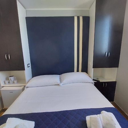La Stanza Sul Porto Di Amalfi Camera Piccina Piccina Con Bagno Privato E Terrazzino Vista Mare Exteriör bild