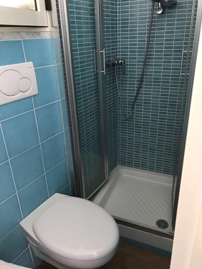 La Stanza Sul Porto Di Amalfi Camera Piccina Piccina Con Bagno Privato E Terrazzino Vista Mare Exteriör bild