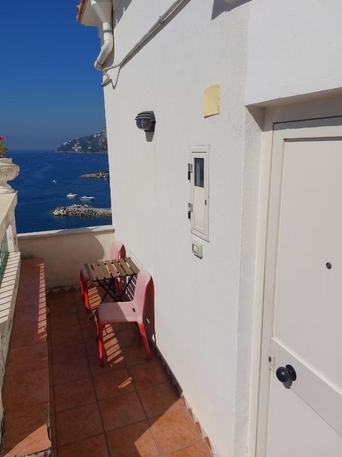 La Stanza Sul Porto Di Amalfi Camera Piccina Piccina Con Bagno Privato E Terrazzino Vista Mare Exteriör bild