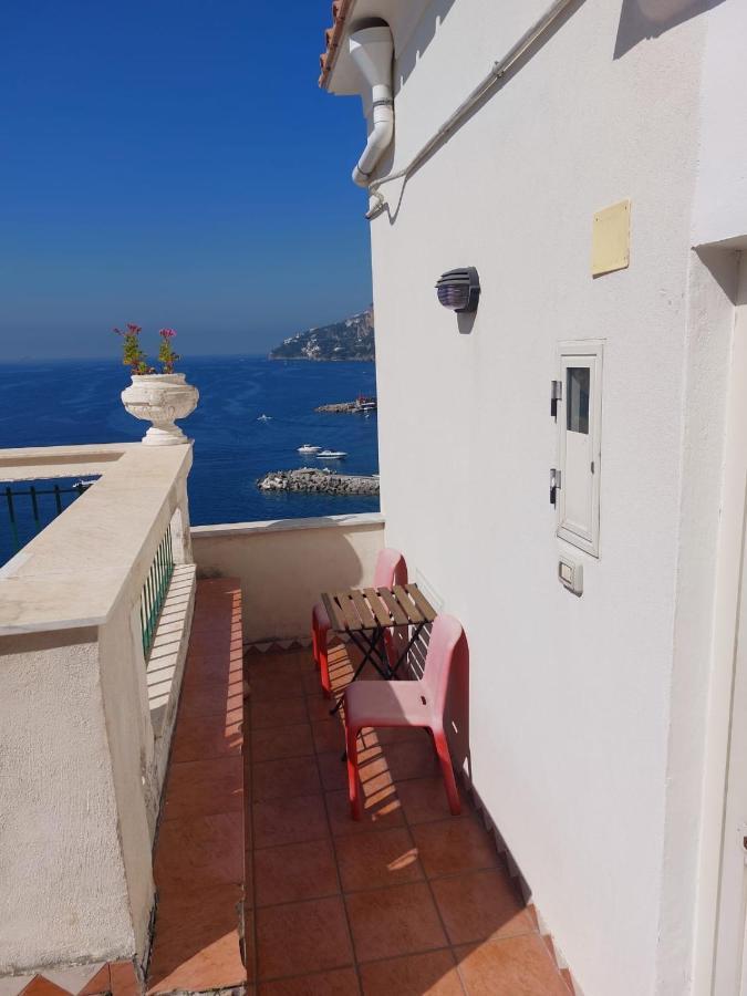 La Stanza Sul Porto Di Amalfi Camera Piccina Piccina Con Bagno Privato E Terrazzino Vista Mare Exteriör bild