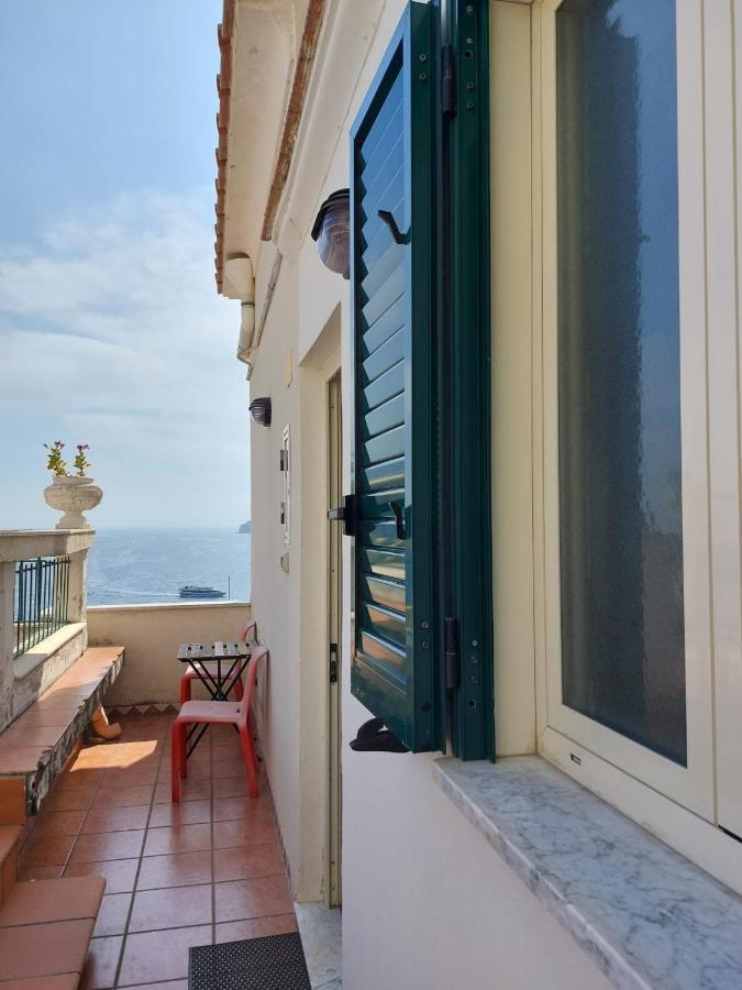 La Stanza Sul Porto Di Amalfi Camera Piccina Piccina Con Bagno Privato E Terrazzino Vista Mare Exteriör bild